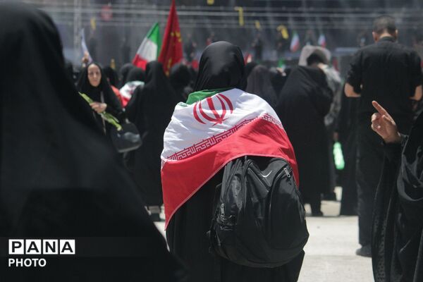 حماسه تشییع؛ امت ولایتمدار با رهبر خود تجدید میثاق کرد