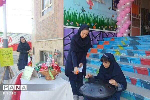 جشن جوانه ها در آموزشگاه شریعتی نیا چهاردانگه