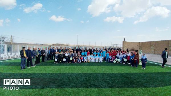 افتتاح آموزشگاه چهارکلاسه روستای احمد آباد در بخش هزار مسجد و زمین چمن مصنوعی شهدای روستای قلعه نو