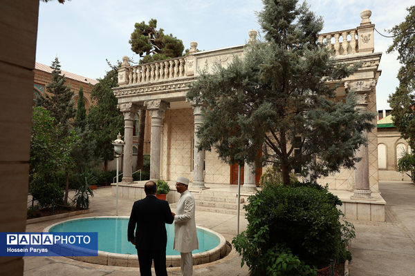 بازدید وزیر میراث فرهنگی، گردشگری و صنایع‌دستی‌ از نیایشگاه آدُریان
