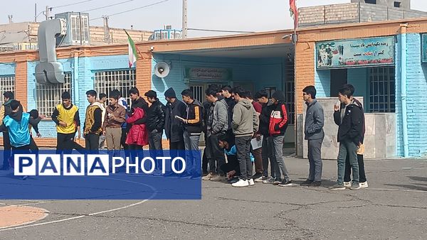 روز سوم  از مسابقات گل کوچک دبیرستان شاهد ابوذر غفاری نیشابور