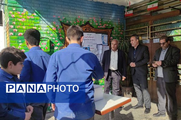 برگزاری انتخابات شورای دانش آموزی در مدارس ناحیه دو شهرری 