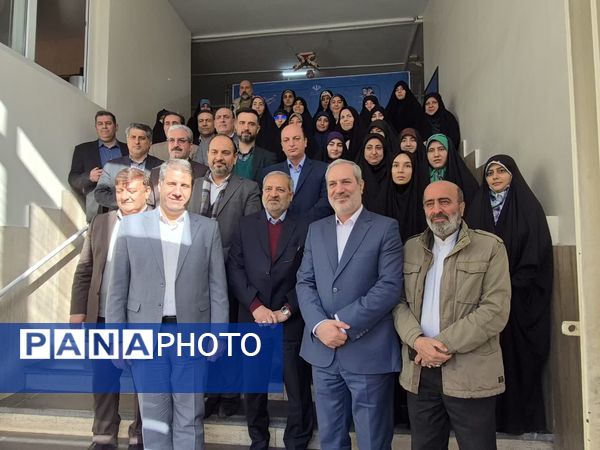 صدای انقلاب طنین انداز شد