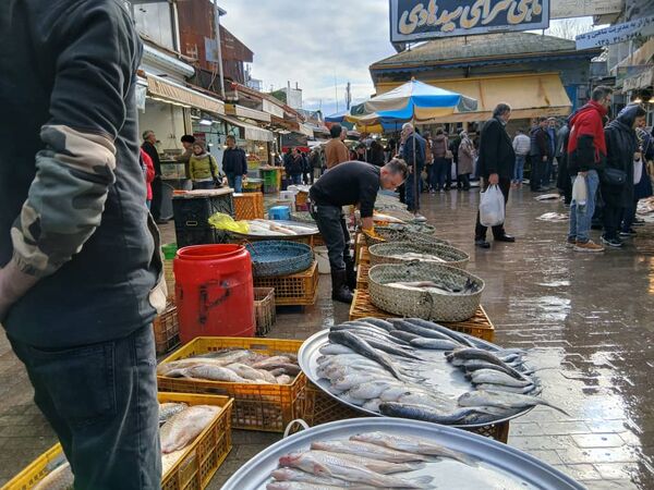 شب یلدا در بازار رشت