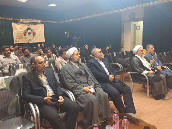 تقدیر از برگزیدگان دو رویداد رسانه‌ای «میثاق» و «سرباز مقاومت» در قم
