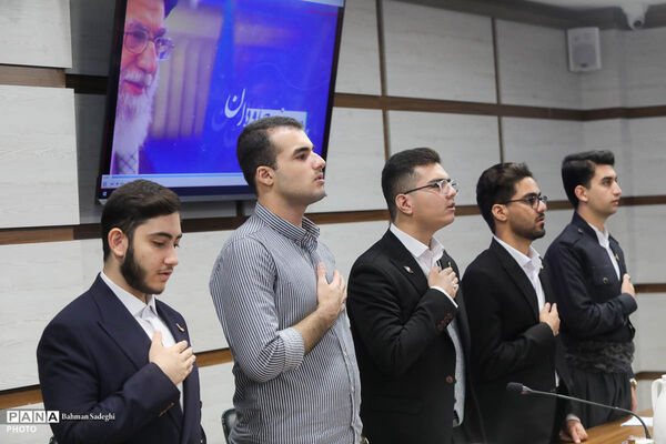 نشست اختتامیه دوازدهمین دوره مجلس دانش‌آموزی