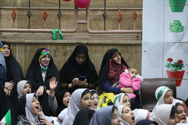 همایش دختران حاج قاسم 