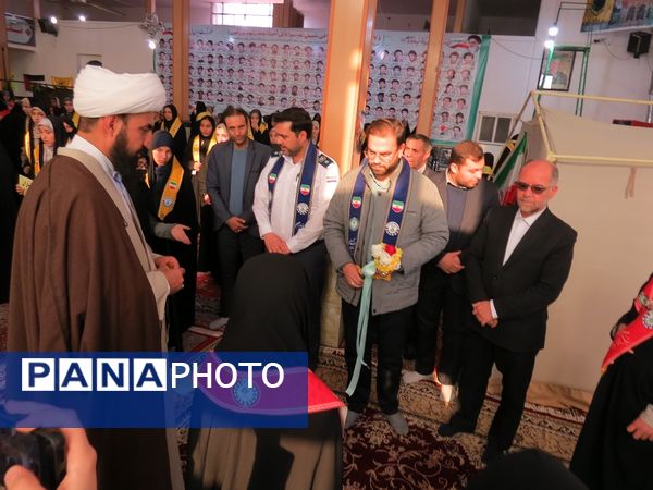 بازدید قائم مقام سازمان دانش‌آموزی از دانش‌آموزان پیشتاز معتکف بام و صفی‌آباد