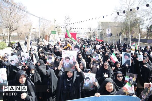 خروش و گردهمایی پرشور مردمی در اسدآباد