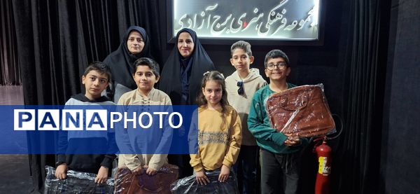 رونمایی از طرح چهارهزارمین خانواده اهل قلم دهه هشتادی و نودی