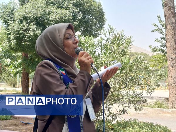 ‌‌روز دوم پیش اردوی ملی پیشتازان سازمان دانش آموزی استان اصفهان