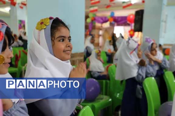 آغاز فصل شکوفه ها در بندرعباس 