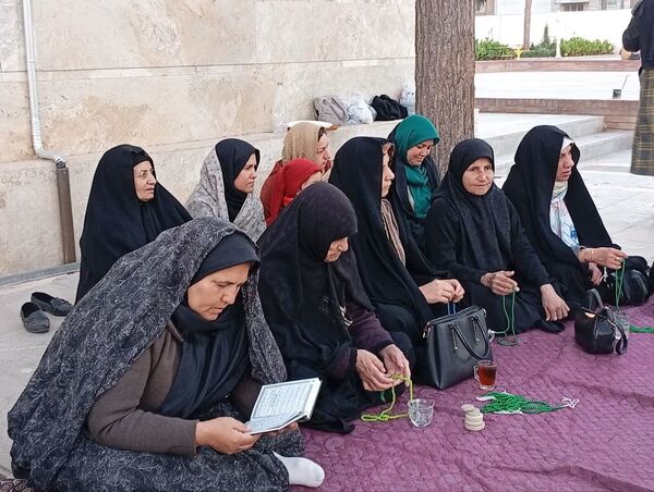 برگزاری ختم صلوات در پارک بانوان قائم شهرستان کاشمر