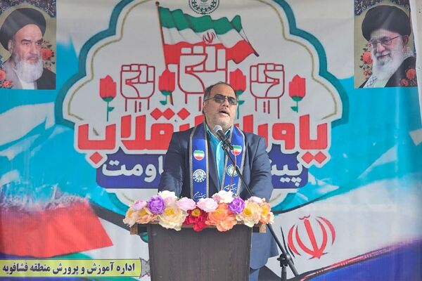  همایش «یاوران انقلاب» با محوریت نقش آفرینی دانش آموزان در گام دوم انقلاب