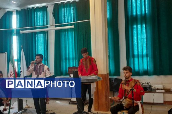 روز خاطره‌انگیز با برگزاری جشن سمپاد در دبیرستان استعدادهای درخشان فرزانگان ملارد