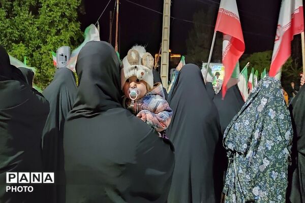 حضور تاریخ ساز و سراسر حماسه مردم در خیابان های شهر بار