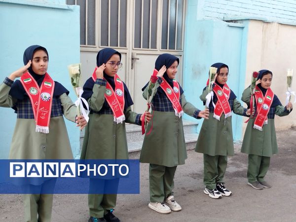 آیین جشن عاطفه‌ها در دبستان ولایت سمنان 