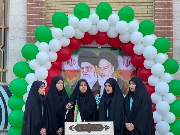 برگزاری آیین نواختن زنگ انقلاب اسلامی در گوشه‌گوشه خوزستان