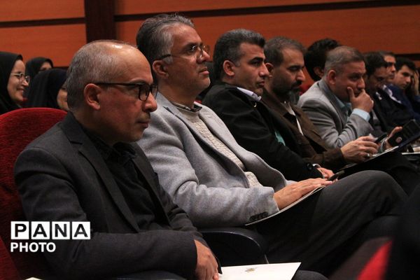 آیین اختتامیه طرح‌ها و برنامه‌های آموزشی بهارستان‌دو