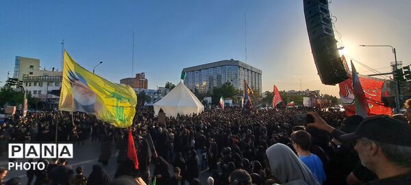 آیین خیمه سوزان عصر عاشورا در مشهد