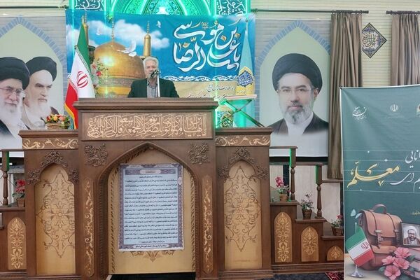 معلمان قهرمانانی هستند که نقش اصلی در توسعه کشور دارند