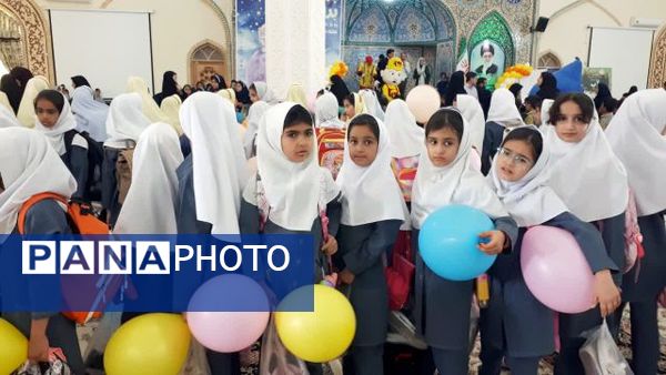 اجتماع بزرگ دانش‌آموزان در زیارتگاه شهید آیت الله مدرس(ره)