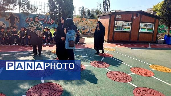 افتتاح پروژه‌های نوآورانه در مدرسه شهید معلم به‌مناسبت روز جهانی کودک