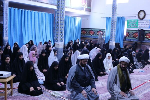  اعتکاف دانش‌آموزی در فضایی معنوی و آرام در ملارد