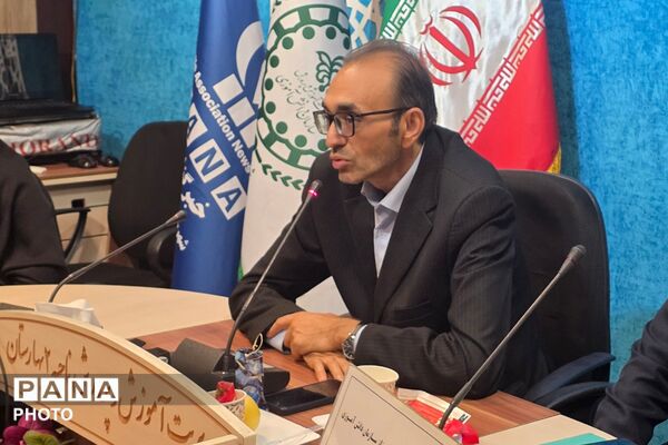گرامیداشت سالروز تاسیس سازمان دانش‌آموزی در بهارستان دو