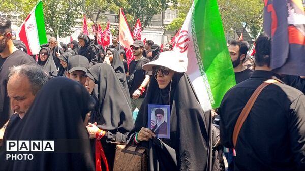 رستاخیز تاریخی لثارات خامنه ای در تهران