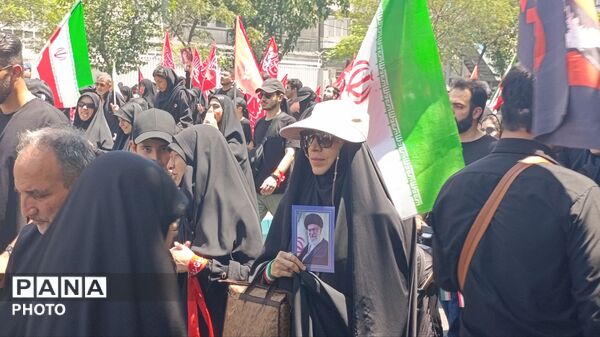 رستاخیز تاریخی لثارات خامنه ای در تهران