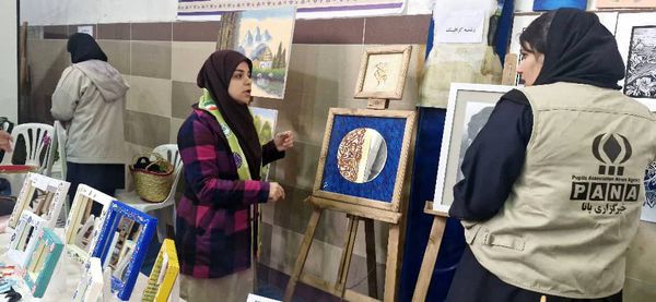 افتتاح نمایشگاه دست‌سازه‌های هنرجویان هنرستان‌های محمودآباد 