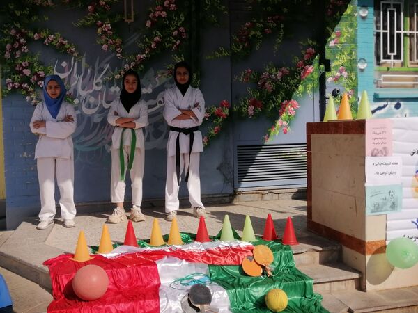 المپیاد ورزشی در مدرسه فرهنگ خلیل آباد 