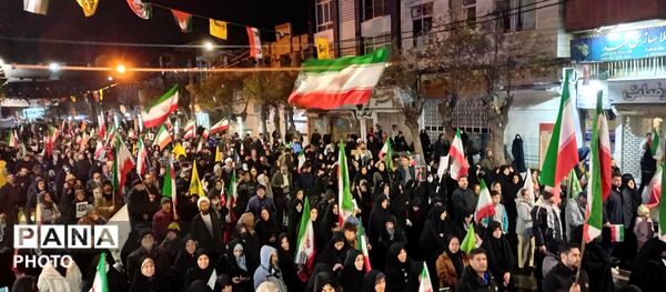 اجتماع مردم ملایر و تجدید بیعت با آرمان‌های انقلاب