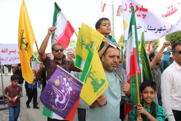 مردم بندرخمیر با حضور یکپارچه در ۲۲ بهمن اقتدار خود را فریاد زدند