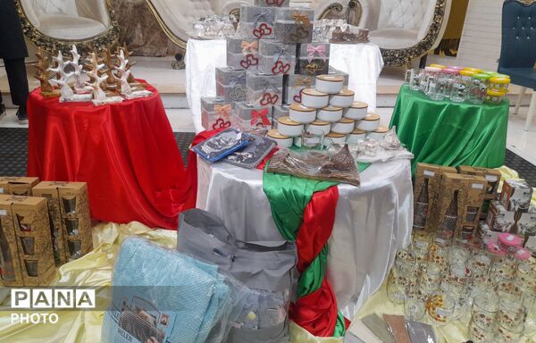 جشن ستارگان ویژه دانش آموزان دبیرستان حضرت معصومه (س) خلیل آباد