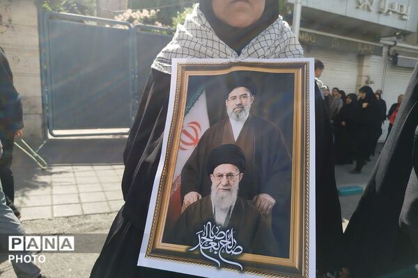  از صباشهر تا مصلای تهران؛ بدرقه‌ای عاشقانه برای رهبر شهید