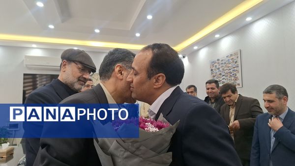 آیین تکریم و معارفه مدیر آموزش و پرورش ناحیه۴ استان اصفهان