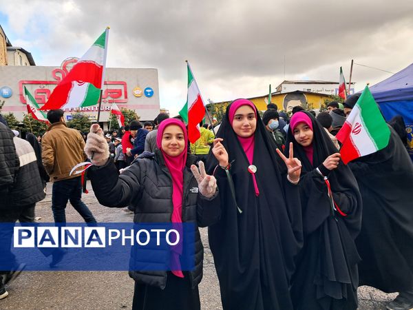 حماسه دهه نودی‌ها در راهپیمایی ۲۲ بهمن قائمشهر