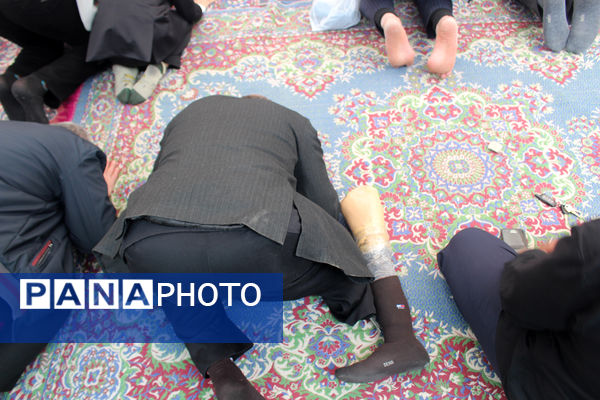 مراسم تحویل سال در گلزار شهدای قم