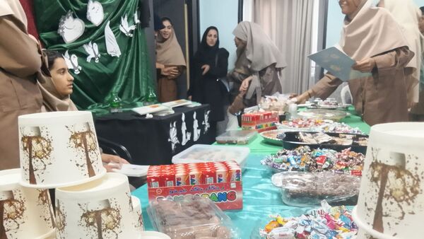 ایستگاه صلواتی دبیرستان حضرت آسیه(س) در ایام فاطمیه