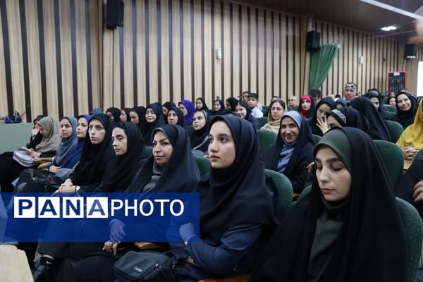 آیین تجلیل از برگزیدگان استانی جشنواره جابربن‌حیان و اصلاح روش‌های آموزش و تحول در محیط یادگیری در البرز