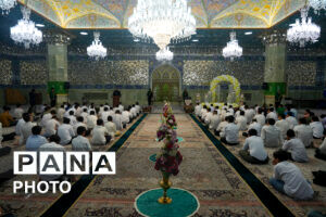  جشن تکلیف ۱۲۰ نوجوان پسر در حرم حضرت معصومه(س)