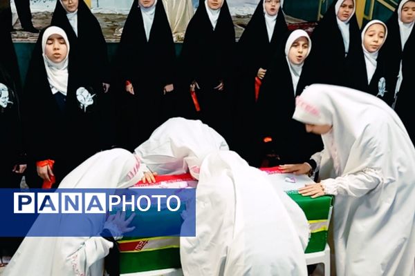 همایش دانش‌آموزی دختران حاج‌قاسم در بهارستان‌2