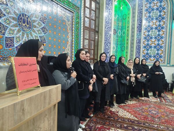 برگزاری انتخابات انجمن اولیا و مربیان دبیرستان هیات امنایی معراج در مسجد باغمیشه اردبیل