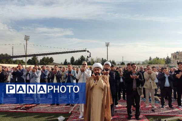 برگزاری باشکوه نماز عیدفطر در باقرشهر 