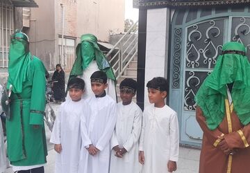 حرکت نمادین کاروان امام حسین(ع) از مدینه به کربلا در میناب برگزار شد  
