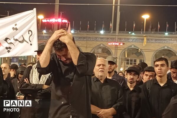 حضور غیور مردان چهارمحال و بختیاری در آیین وداع و تشییع رهبر شهید انقلاب اسلامی ایران