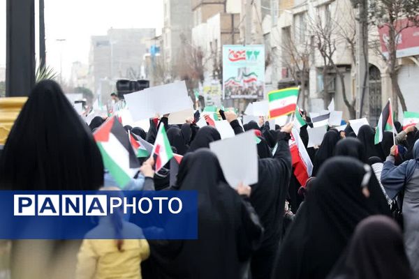 حماسه حضور مردم غیور باقرشهر و کهریزک در راهپیمایی ۲۲بهمن