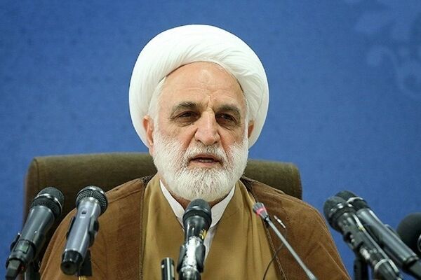 انقلاب اسلامی ملت ایران به آرمان بزرگش نزدیک و نزدیک‌تر می‌شود